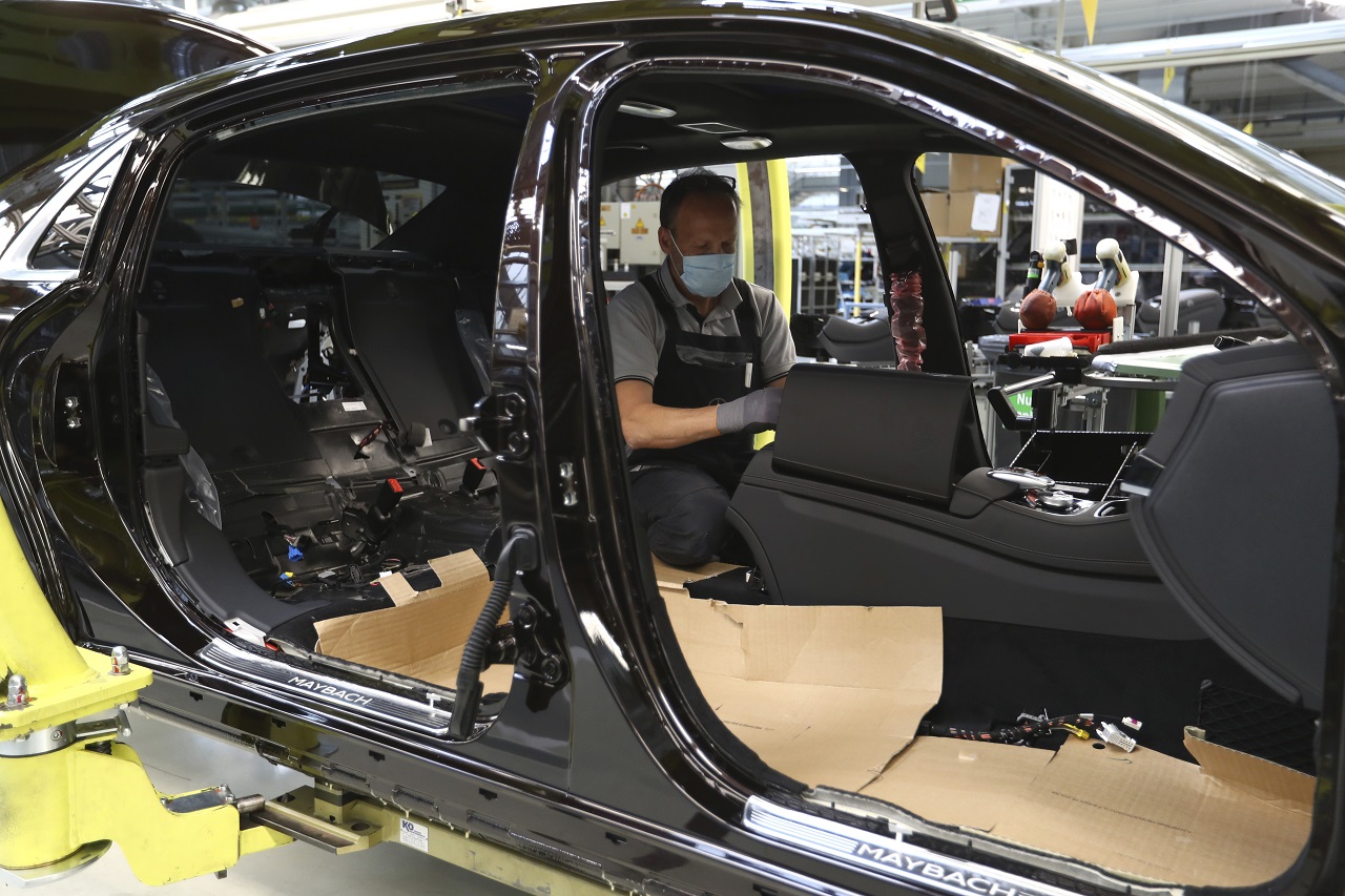 Výroba nového automobilu Mercedes-Benz