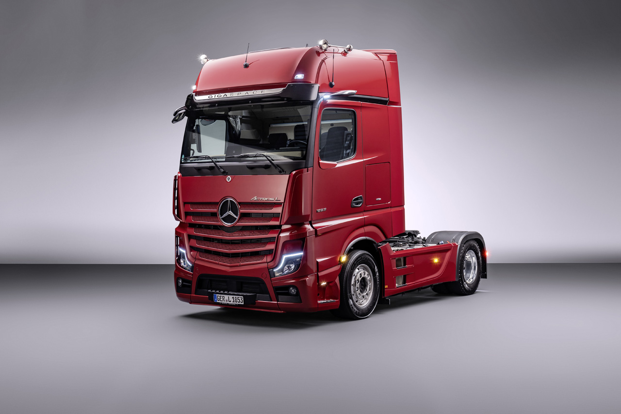 Mercedes-Benz Trucks představil novou verzi tahače Actros L - Transport