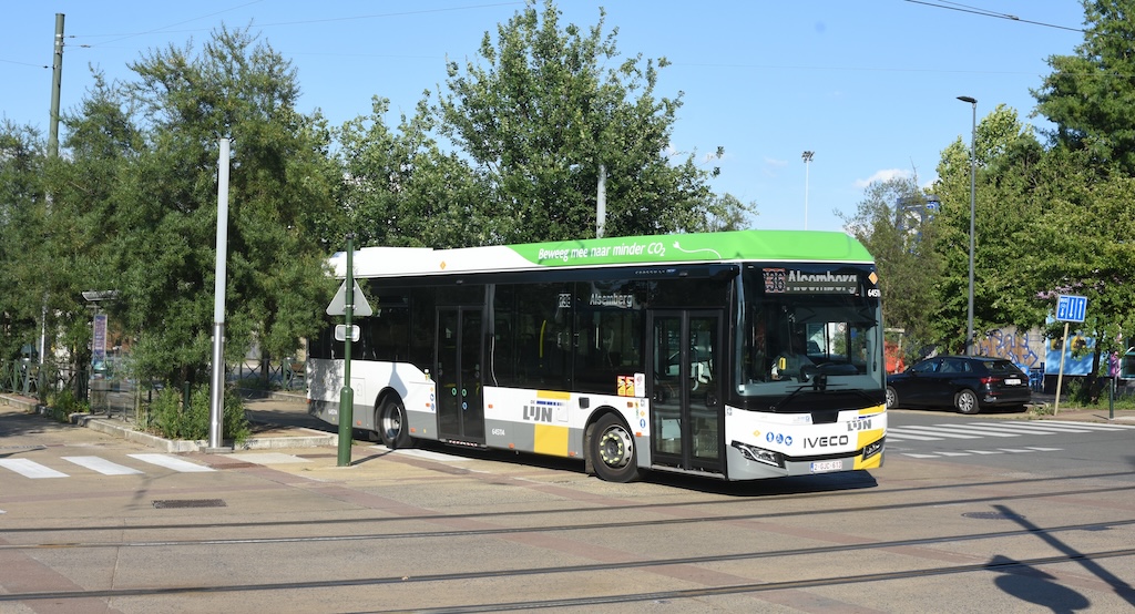 IVECO BUS dodává 110 autobusů CROSSWAY LOW ENTRY ELEC