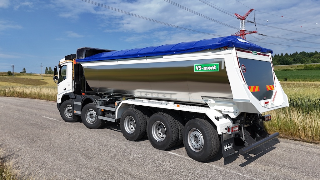 Asfalt pod kontrolou