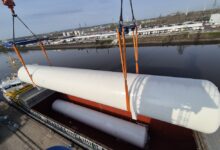 Obří LNG zásobníky dorazily do Švédska