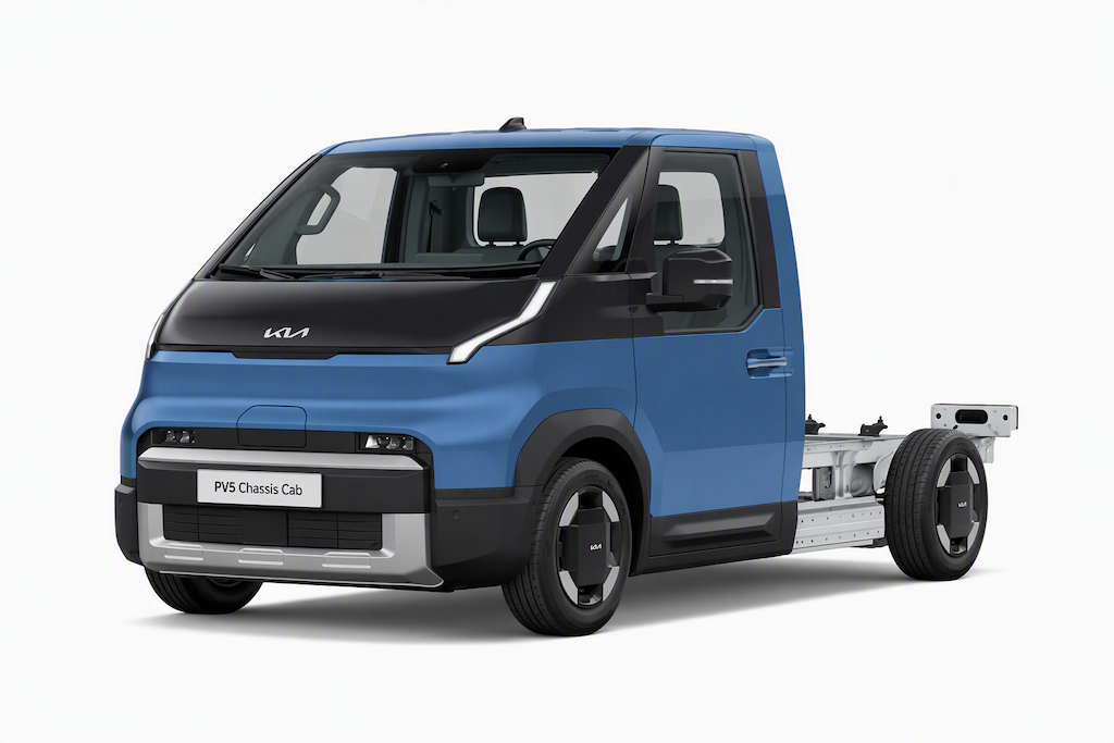 Kia PV5 Chassis Cab bude nově k dispozici také s akumulátorem pro delší dojezd