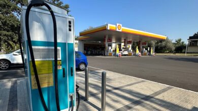 Schneider Electric dodává ultrarychlé nabíječky pro síť Shell Recharge